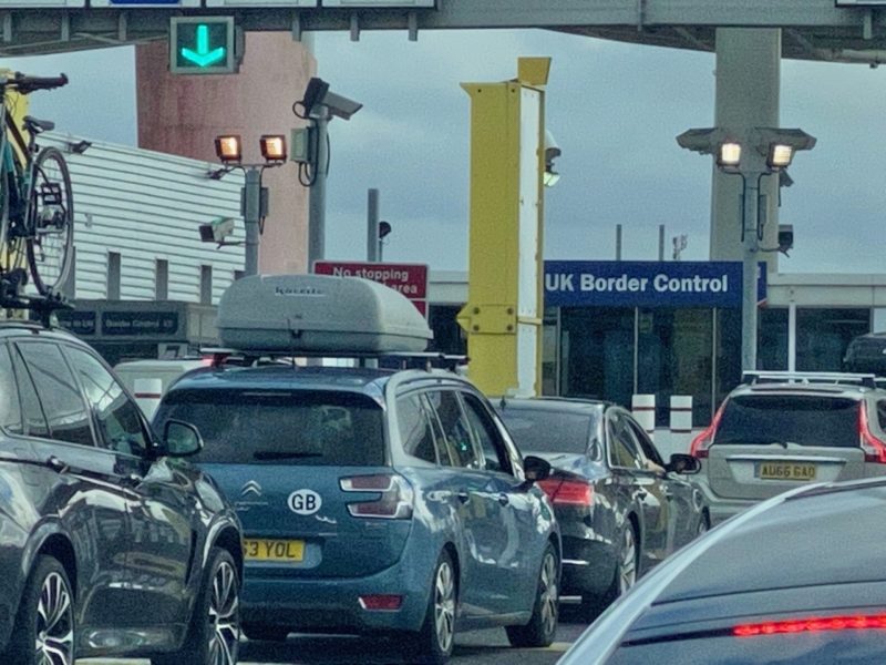 Customs checks in Calais
