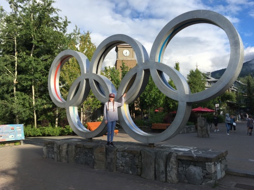 Kirsty Muir with the Olympic rings at Whistler
